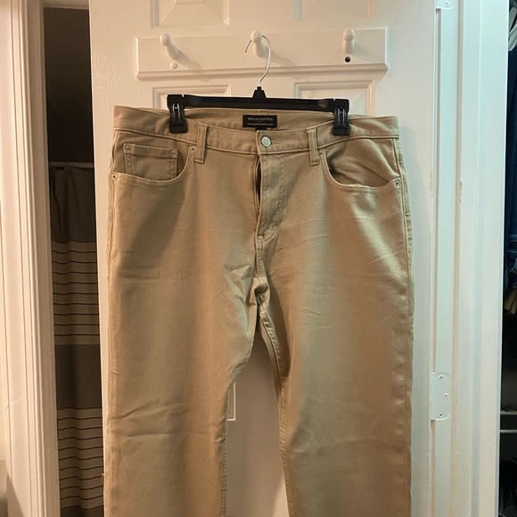 Banana Republic Khakis (Men’s) - Picture 1 of 1